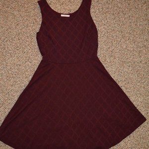 Medium Le Lis Maroon Laser Cut Sleeveless Dress *PERFECT FOR FALL PHOTOS!!*